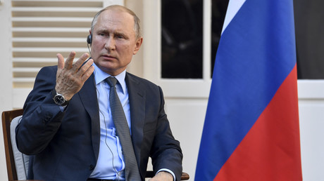 Le G8 manque-t-il à Vladimir Poutine ? Le président russe répond à la presse (VIDEO)