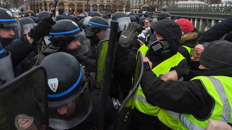 Interrogé sur les manifestations à Moscou, Vladimir Poutine évoque les Gilets jaunes en France