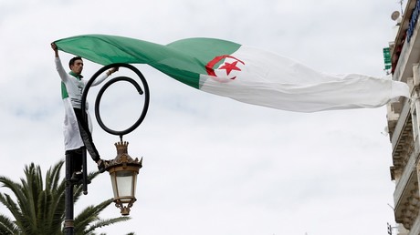 Algérie : retour sur six mois de bras de fer entre les manifestants et le pouvoir