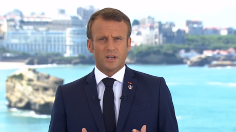 Emmanuel Macron lors de son allocution, le 24 août 2019, à Biarritz, dans les Pyrénées-Atlantiques.