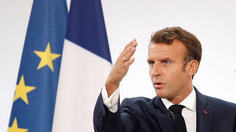 Emmanuel Macron : «Il faut rebattre les cartes dans un dialogue franc et exigeant avec la Russie»