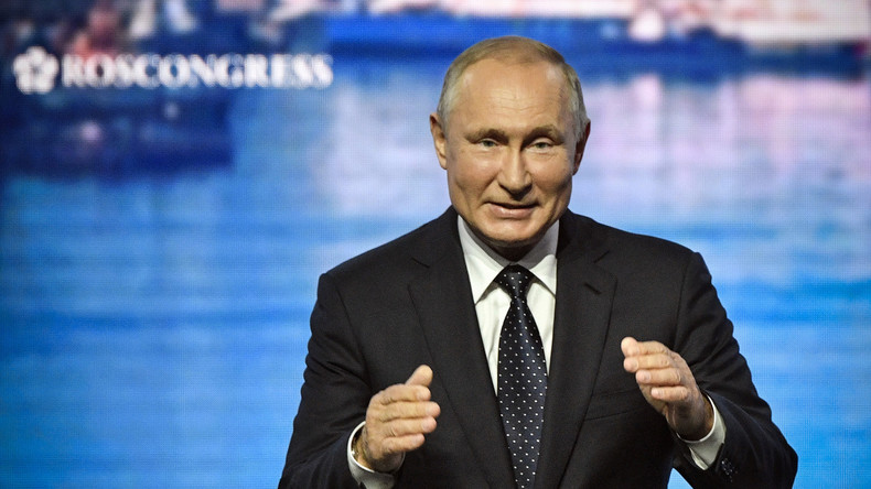 En cas de rétablissement du G8, Poutine serait prêt à accueillir tous ses membres en Russie