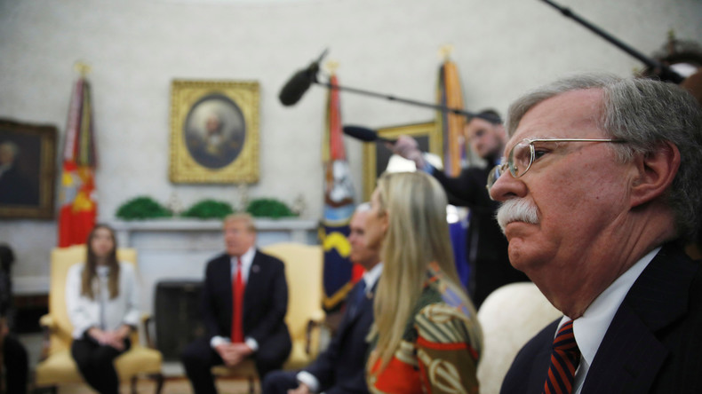 «De profonds désaccords» : Trump annonce le limogeage du «faucon» John Bolton