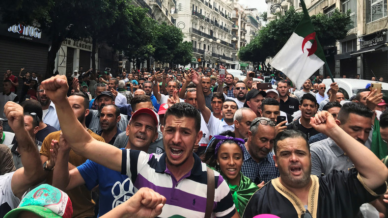 Algérie : le président par intérim fixe au 12 décembre la prochaine élection présidentielle
