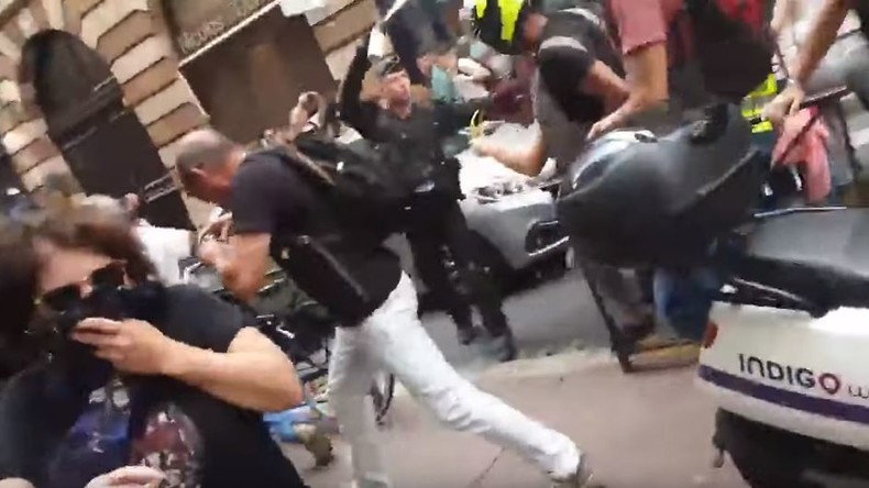 Acte 45 : violents face-à-face entre des Gilets jaunes et forces de l'ordre à Toulouse