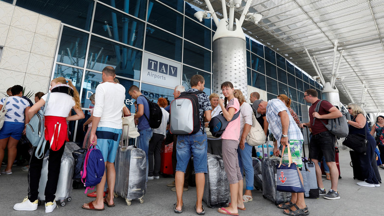 La faillite brutale de Thomas Cook compromet les vacances de 600 000 touristes