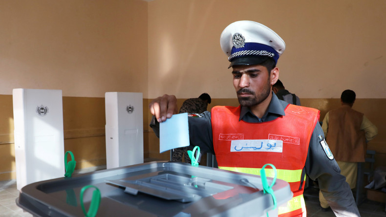 Attentats et défaillances : rude journée électorale en Afghanistan, marquée par l'abstention