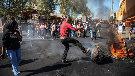Afrique du Sud : nouvelle flambée de violences contre les ressortissants étrangers (VIDEOS)