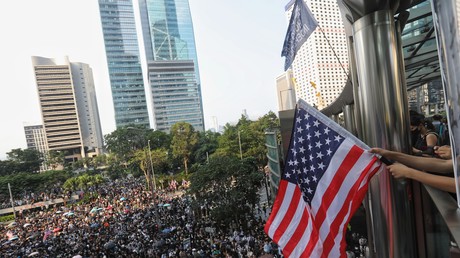 Les manifestants se sont rassemblés devant le consulat américain à Hong Kong le 8 septembre.