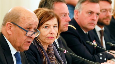 Jean-Yves Le Drian (g.) et Florence Parly, le 9 septembre lors de la 12e réunion du Conseil de coopération de sécurité franco-russe.