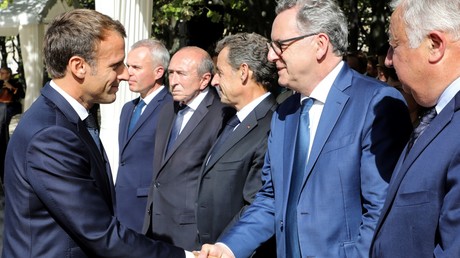 Emmanuel Macron garde «toute sa confiance» en Richard Ferrand, après sa mise en examen