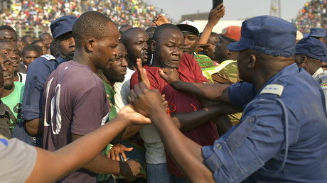 Funérailles de Mugabe : plusieurs blessés lors d'une bousculade dans le stade Rufaro (VIDEO)