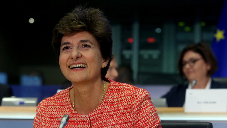 Emplois présumés fictifs : Sylvie Goulard se justifie, les eurodéputés pas convaincus