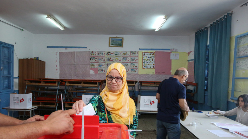 Tunisie : large victoire  pour le juriste Kaïs Saïed (EN CONTINU)