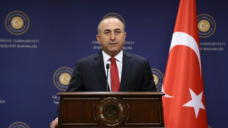 Ingérence ? La Turquie condamne le vote du Sénat français au sujet du voile islamique
