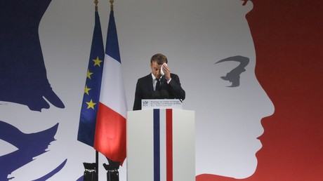 Emmanuel Macron lors de son discours à la préfecture de police de Paris le 8 octobre.