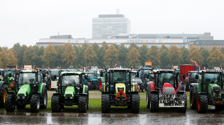 Pays-Bas : mobilisation des agriculteurs qui refusent d'être blâmés pour les émissions de pollution