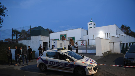 Deux blessés graves dans une attaque contre la mosquée de Bayonne, un homme interpellé