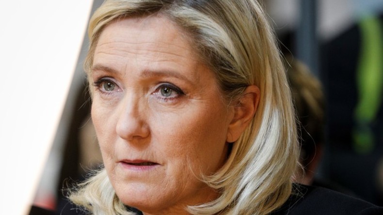 «Opportunistes», «à côté de la plaque» : passe d'armes entre Philippe Martinez et Marine Le Pen