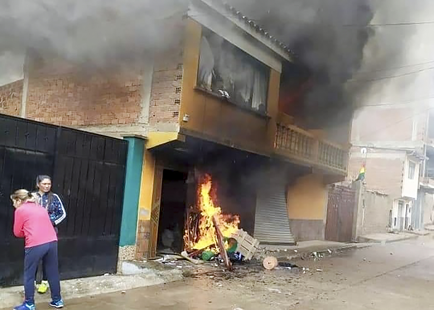 «Coup d'Etat», prise d’otages, incendies et démissions : que se passe-t-il en Bolivie ?