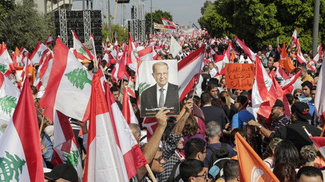 Liban : des milliers de manifestants pro et anti-pouvoir occupent tour à tour la rue
