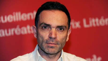 Ecrits antisémites : Yann Moix pointe à présent la responsabilité d'un «professeur d'allemand»