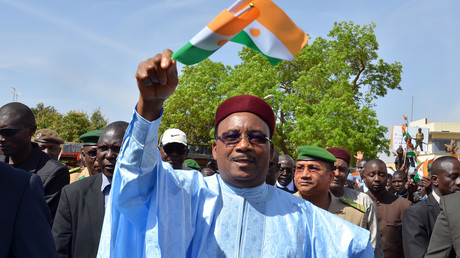 Tourner la page de la colonisation ? Le Niger veut changer son hymne national