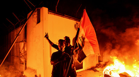 Irak : plusieurs centaines de manifestants incendient un consulat iranien