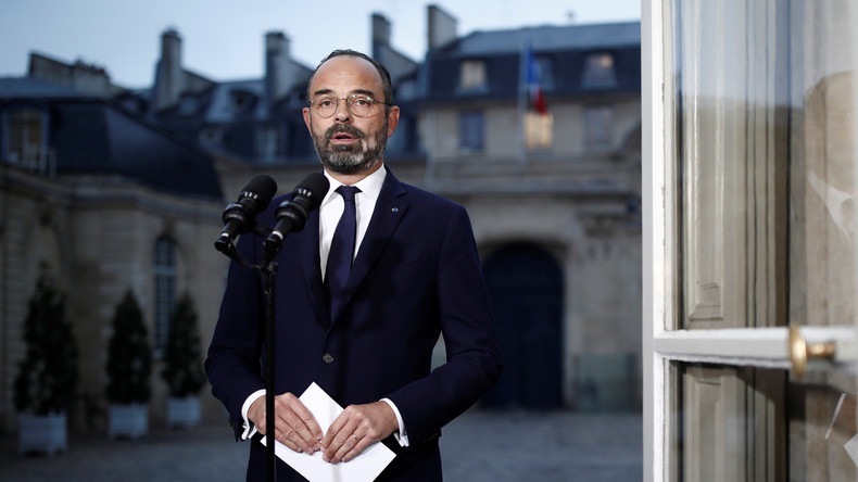Réforme des retraites : Edouard Philippe garde le cap, Jean-Luc Mélenchon et FO aussi