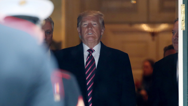 Destitution: Trump devrait être renvoyé en procès après un vote préliminaire