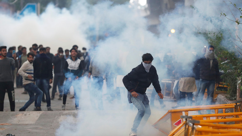 Des manifestations sur fond de tensions confessionnelles font six morts en Inde