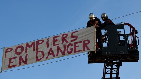 Tours : à cran, des pompiers boycottent les discours des élus pour la Sainte-Barbe (VIDEO)