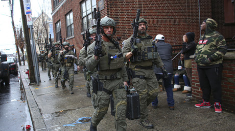 «Scène de guerre» : une fusillade de plusieurs heures fait six morts près de New York