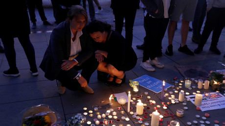 «Faut-il pardonner aux terroristes ?» : le sujet d'un devoir d'école indigne en Angleterre