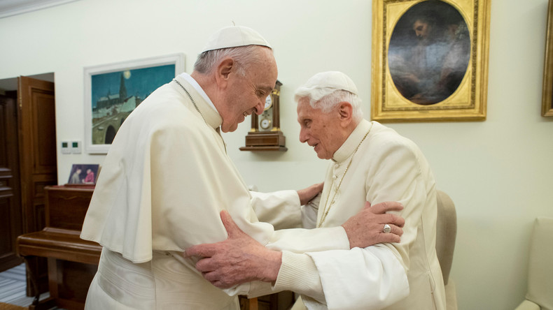 Deux papes et… un livre, par Philippe Maxence