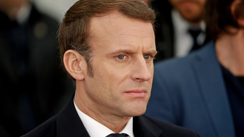 «On n’en a pas parlé, on a écrasé» : Emmanuel Macron évoque la mémoire de la guerre d'Algérie