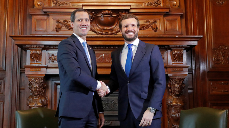 Visite controversée de Juan Guaido en Espagne, boudée par le chef du gouvernement Pedro Sanchez