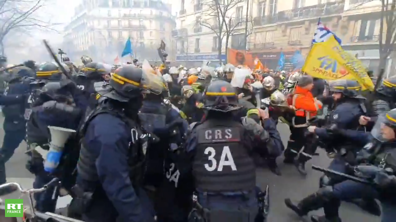 Forces de l'Ordre macronien