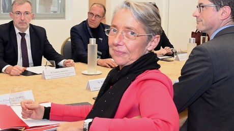 Elisabeth Borne a-t-elle omis de déclarer à la HATVP son poste au sein d’un lobby ?