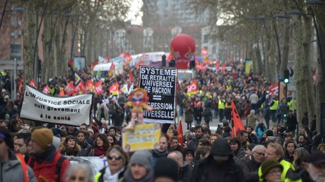 «Jusqu'au retrait» : nouvelle journée de mobilisation en France contre la réforme des retraites