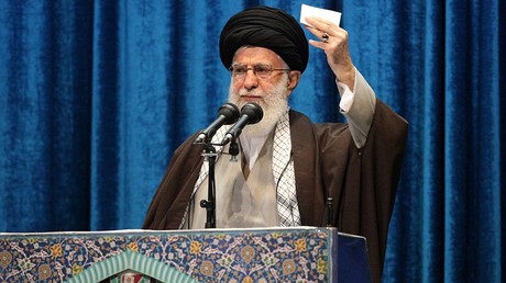 Le Guide suprême iranien, Ali Khamenei, le 17 janvier 2020, dans la mosquée Mosalla de Téhéran, en Iran.