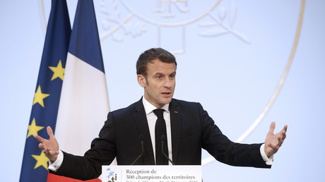 Le président français Emmanuel Macron prononce son discours devant 500 hommes d'affaires de moyennes entreprises, à l'Elysée à Paris, le 21 janvier 2020 (image d'illustration).