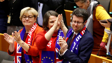 Le Parlement européen ratifie à une très large majorité l'accord sur le Brexit