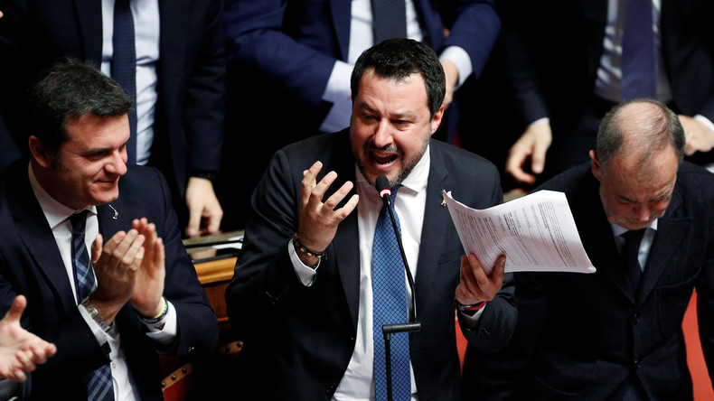 «Amoureux de l'Italie» : après son renvoi devant la justice par le Sénat italien, Salvini se défend