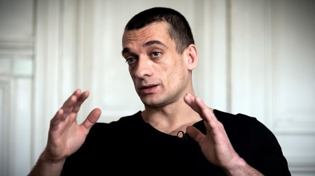 Affaire Griveaux : Beauvau ne voit pas de raisons de retirer le statut de réfugié à Pavlenski
