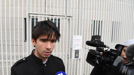 «Inadmissible» : Juan Branco dessaisi de la défense de Piotr Pavlensky dans l'affaire Griveaux