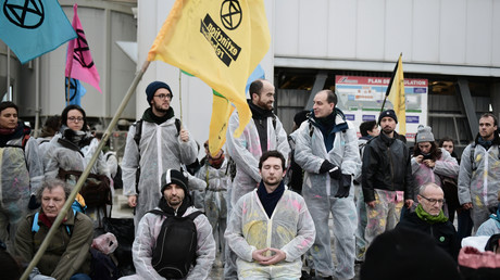 Contre le «lobby de la construction», Extinction Rebellion occupe des sites de Cemex et Lafarge