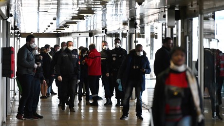 Coronavirus : enquête ouverte pour déterminer la source de contamination du premier mort français