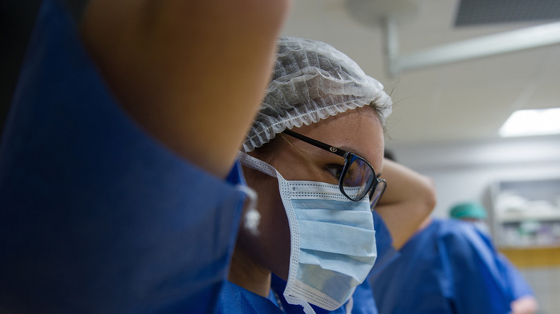 Coronavirus : à Paris et Marseille, des milliers de masques de protection volés dans les hôpitaux