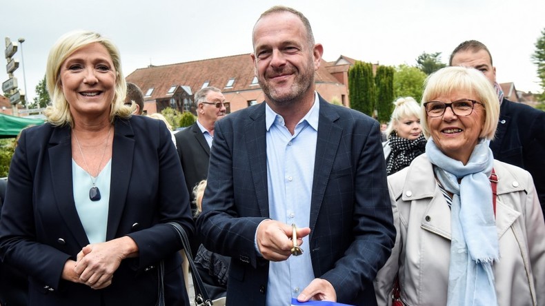 Plusieurs maires sortants RN largement reconduits dès le premier tour des élections municipales